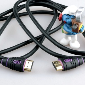 Кабель HDMI - HDMI QED (QE5000) Profile HDMI 1.0m