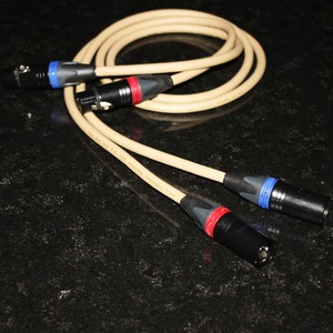Кабель аудио 2xXLR - 2xXLR Van Den Hul The Second XLR 0.8m