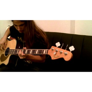 Бас-гитара Fender Kingman V2 Bass SCE