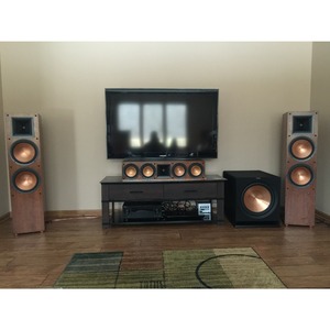 Фазоинверторный сабвуфер Klipsch Reference R-12SW