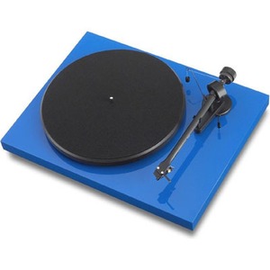 Проигрыватель винила Pro-Ject Debut III Blue