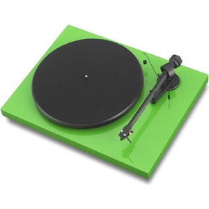 Проигрыватель винила Pro-Ject Debut III Green