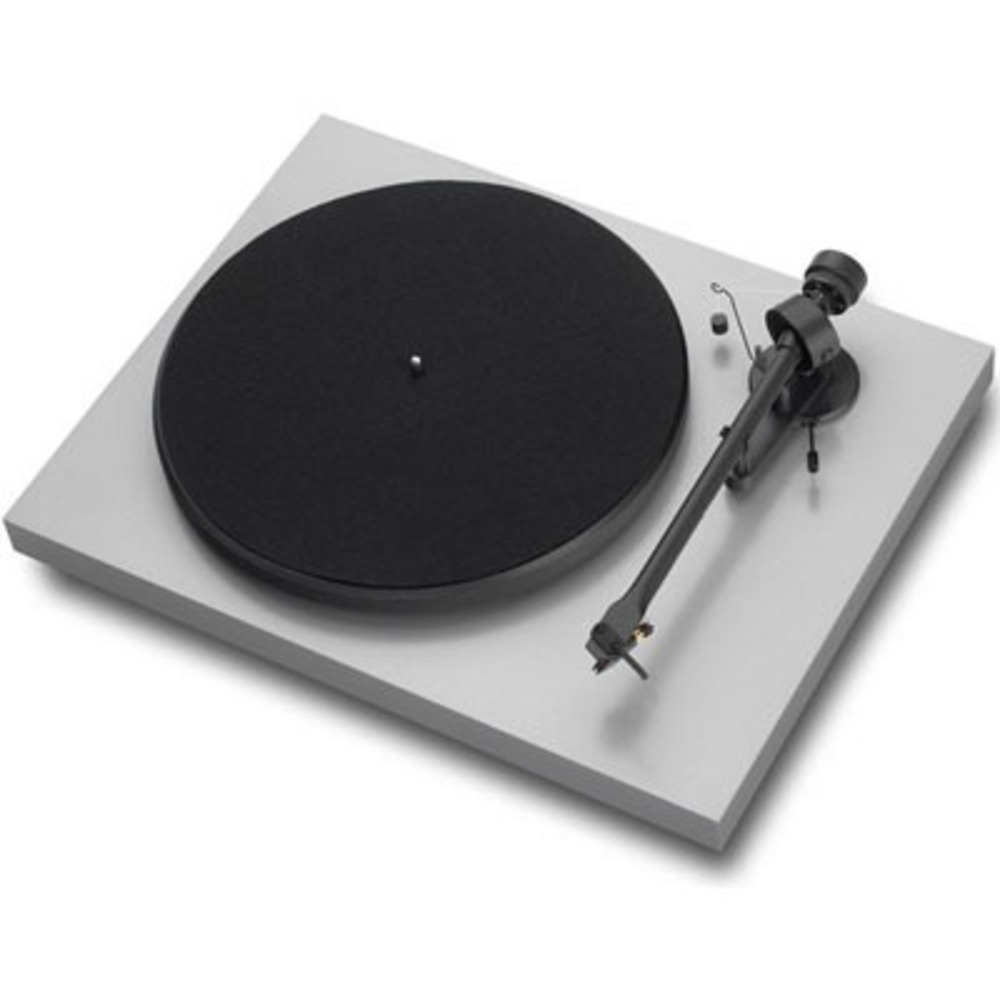 Проигрыватель винила Pro-Ject Debut III Silver