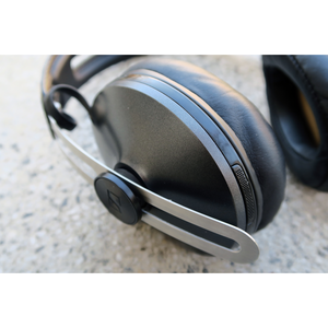 Наушники мониторные беспроводные Sennheiser Momentum Wireless M2 AEBT Black