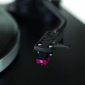 Проигрыватель винила Audio-Technica AT-LP5x