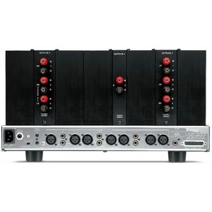 Усилитель мощности McIntosh MC207