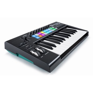 Миди клавиатура Novation Launchkey 25 MK2