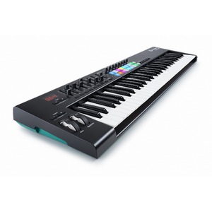 Миди клавиатура Novation Launchkey 61 MK2