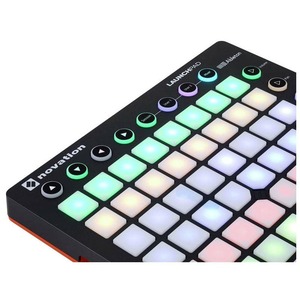 Миди контроллер Novation Launchpad MK2