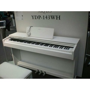 Пианино цифровое Yamaha YDP-143WH