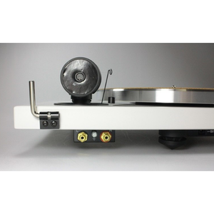 Проигрыватель винила Pro-Ject 1-Xpression Carbon Classic White