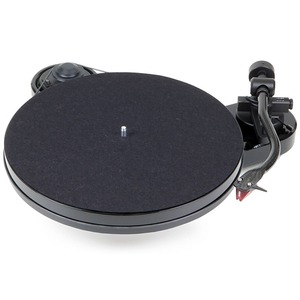 Проигрыватель винила Pro-Ject RPM 1 Carbon Piano Black