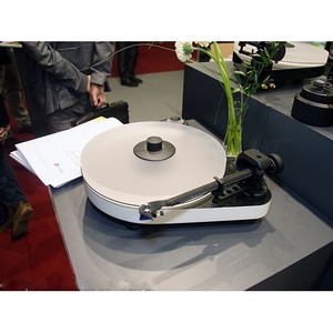 Проигрыватель винила Pro-Ject RPM 5 Carbon White