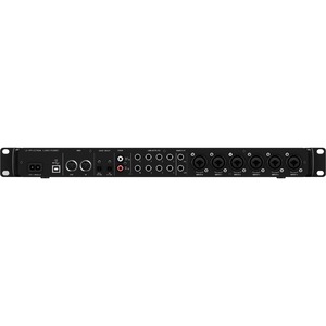 Внешняя звуковая карта с USB Behringer UMC1820