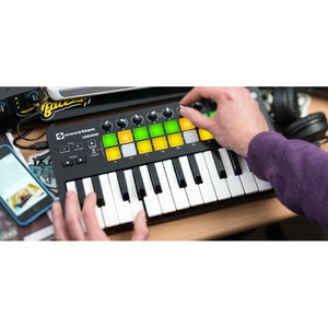 Миди клавиатура Novation LaunchKey Mini MK2