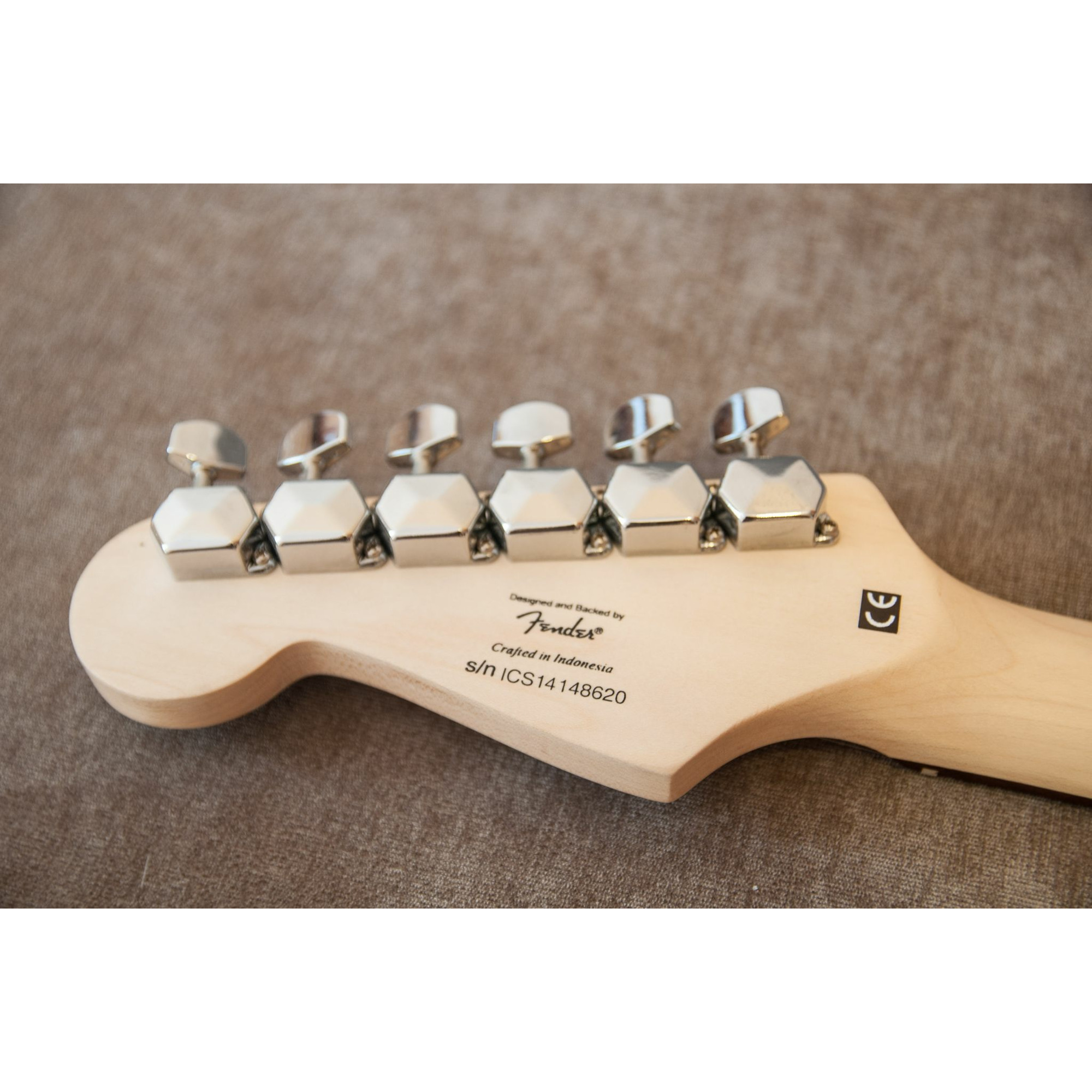 Squier stratocaster hss. Электрогитара Fender Squier Bullet. Электрогитара Squier Bullet Strat Tremolo HSS White. Squier Bullet Strat Tremolo. Электрогитара Fender Squier Bullet Stratocaster Tremolo HSS.