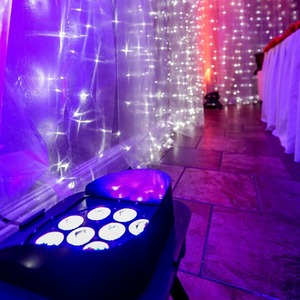 Прожектор PAR LED American DJ FLAT PAR QA12XS