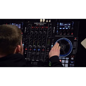 DJ контроллер Denon MCX8000