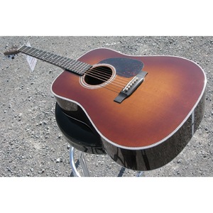 Акустическая гитара Martin HD28 Ambertone