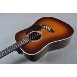 Акустическая гитара Martin HD28 Ambertone