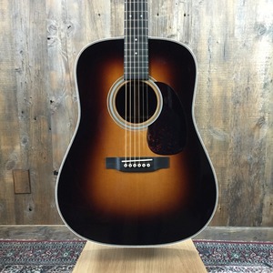 Акустическая гитара Martin HD28 Sunburst