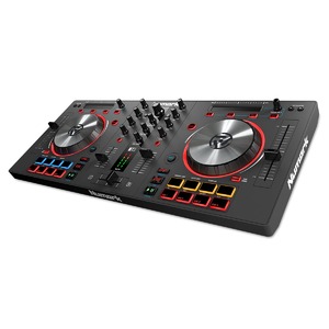 DJ контроллер NUMARK MixTrack III