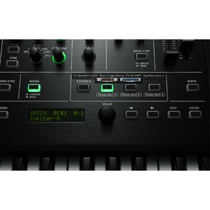 Цифровой синтезатор Roland System-8