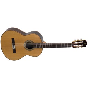 Классическая гитара Admira A10