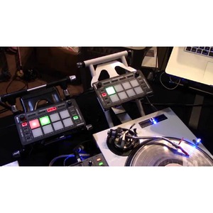 DJ контроллер Reloop Neon