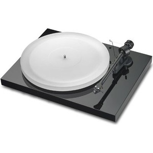 Проигрыватель винила Pro-Ject Debut III Esprit Piano