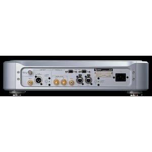 AV процессор Esoteric D-01