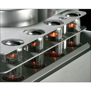 Усилитель мощности Raysonic M100 Silver