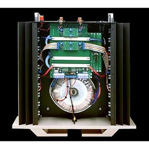 Интегральный усилитель Pass Labs INT 30A