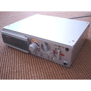 CD проигрыватель NAGRA CDC