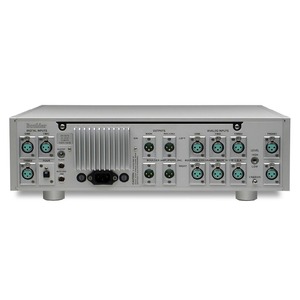 ЦАП транзисторный Boulder 1012 DAC Preamplifier