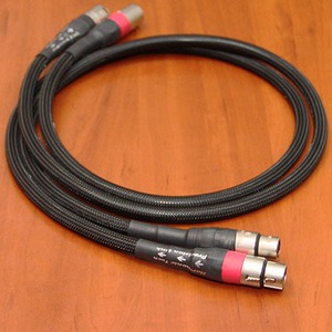 Кабель аудио 2xXLR - 2xXLR Harmonic Technology Precision-Link XLR 1.0m