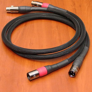 Кабель аудио 2xXLR - 2xXLR Harmonic Technology Truth-Link XLR 1.0m