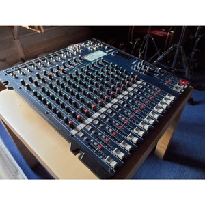 Аналоговый микшер Yamaha MG166C-USB