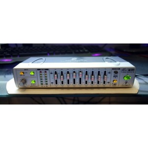 Эквалайзер Behringer FBQ 800 MINIFBQ