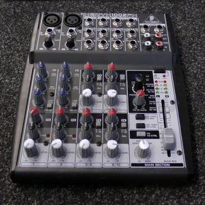 Аналоговый микшер Behringer XENYX 1002FX