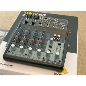 Аналоговый микшер Behringer XENYX 802