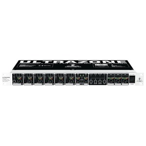 Микшер-предусилитель Behringer ZMX 8210 ULTRAZONE
