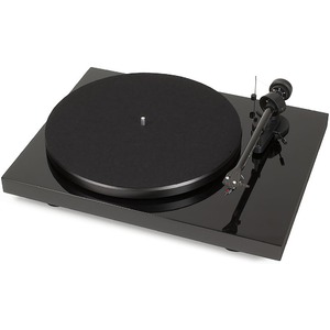 Проигрыватель винила Pro-Ject Debut Carbon Piano (2M-Red)