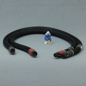 Кабель аудио 2xXLR - 2xXLR Purist Audio Design Elementa Advance Int. XLR-XLR 1.0m