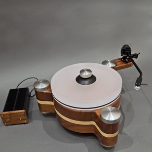 Проигрыватель винила Montana Master Groove/Jelco tonearm