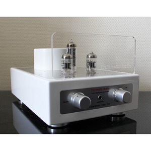 Усилитель для наушников транзисторный Trafomatic Audio Experience HEAD ONE White