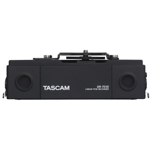 Студийный рекордер/проигрыватель TASCAM DR-701D