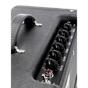 Гитарный комбо Fender PRO JUNIOR III 