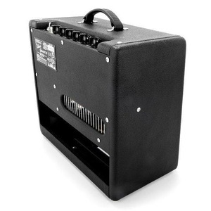 Гитарный комбо Fender PRO JUNIOR III 