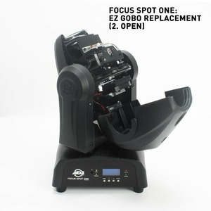 Прожектор полного движения LED American DJ Focus Spot ONE